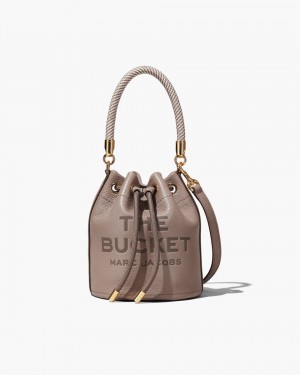 bucket bags Marc Jacobs The Leather Bucket Bag γυναικεια Cement | 432890BRE