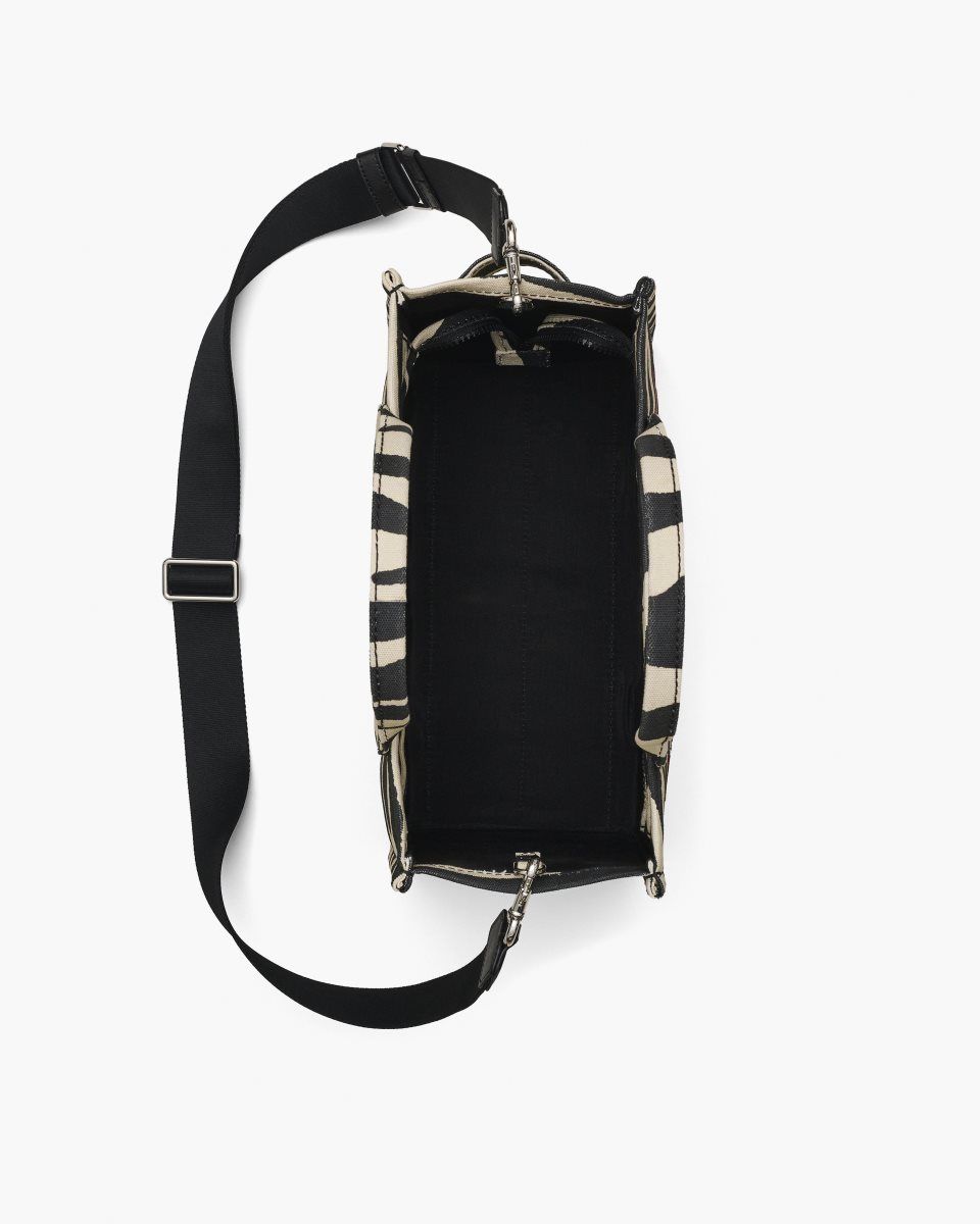 The Tote Bag Marc Jacobs The Zebra Canvas Medium Tote Bag γυναικεια μαυρα ασπρα | 123768KPQ